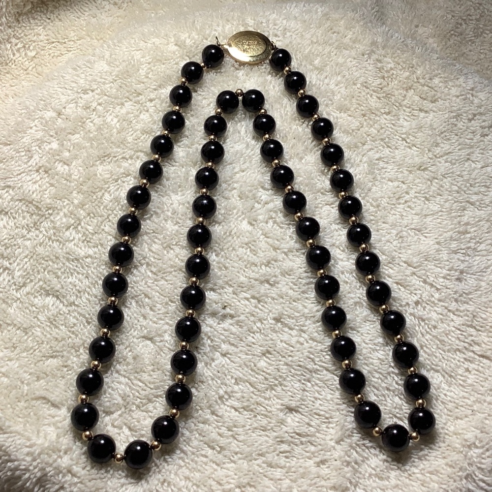 Gorgeous Jostens Sterling Silver Onyx beaded Necklace